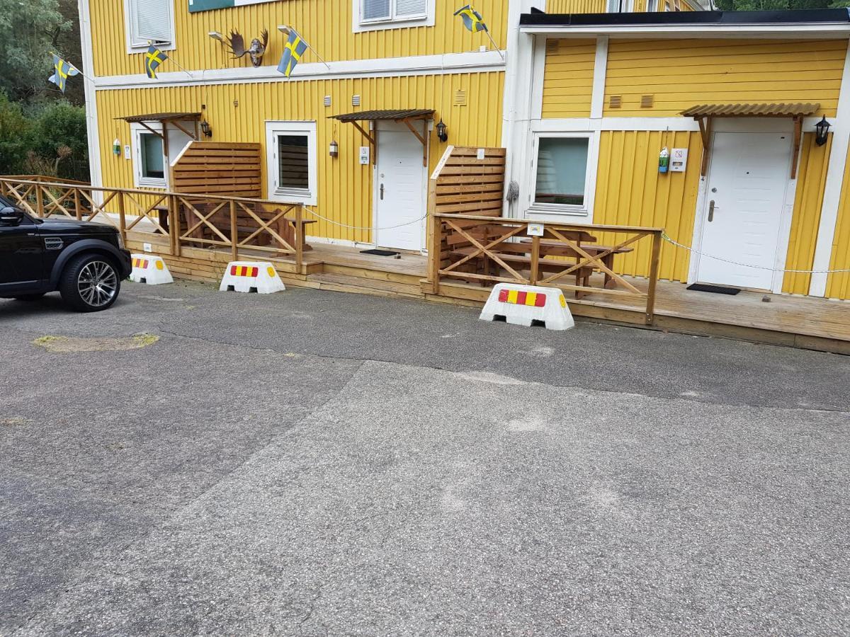 Motel E4 Kolmarden Apartments And Cottages Exterior photo